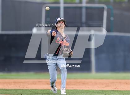 Thumbnail 2 in Chaminade @ Crespi photogallery.