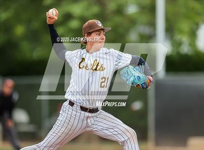 Thumbnail 3 in Chaminade @ Crespi photogallery.