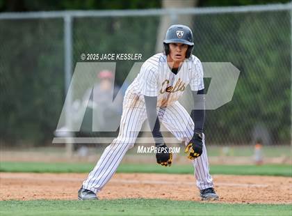 Thumbnail 1 in Chaminade @ Crespi photogallery.
