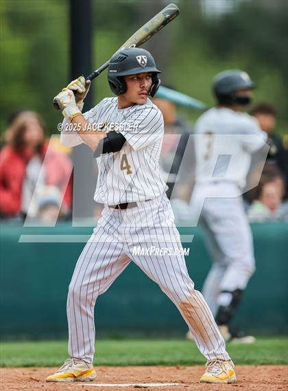 Thumbnail 2 in Chaminade @ Crespi photogallery.