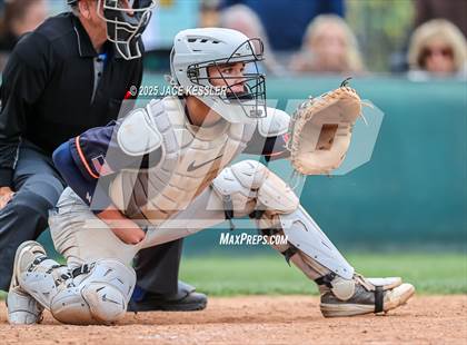 Thumbnail 1 in Chaminade @ Crespi photogallery.