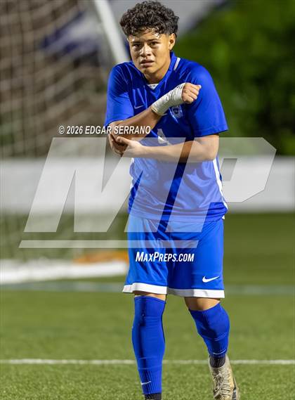 Thumbnail 2 in Sonora vs La Habra photogallery.