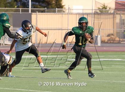 Thumbnail 2 in Wilcox @ Monterey Trail photogallery.
