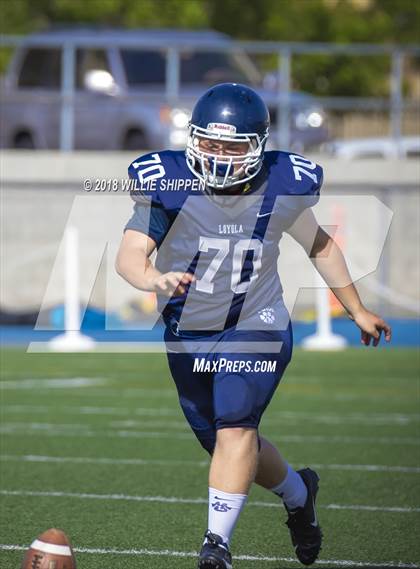 Thumbnail 1 in Loyola @ Vista Murrieta photogallery.