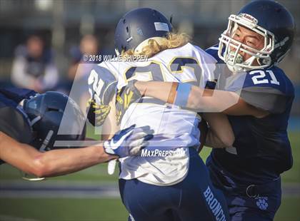 Thumbnail 1 in Loyola @ Vista Murrieta photogallery.