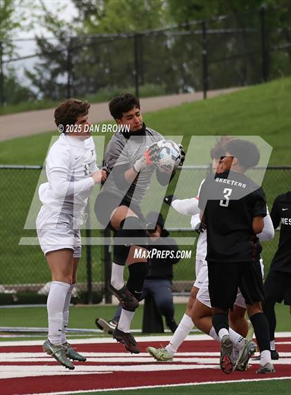 Thumbnail 3 in Mesquite vs. Dallas Jesuit (UIL 6A D2 Final Four Semi Finals) photogallery.