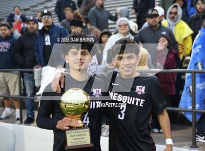Thumbnail 2 in Mesquite vs. Dallas Jesuit (UIL 6A D2 Final Four Semi Finals) photogallery.
