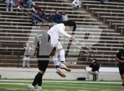 Thumbnail 2 in Mesquite vs. Dallas Jesuit (UIL 6A D2 Final Four Semi Finals) photogallery.