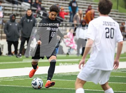 Thumbnail 1 in Mesquite vs. Dallas Jesuit (UIL 6A D2 Final Four Semi Finals) photogallery.