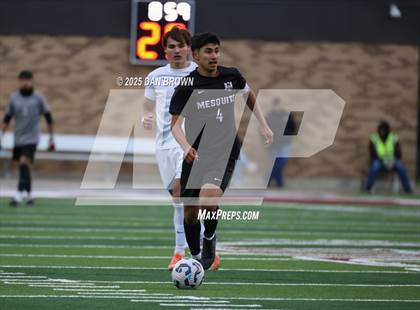 Thumbnail 3 in Mesquite vs. Dallas Jesuit (UIL 6A D2 Final Four Semi Finals) photogallery.