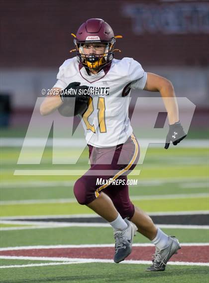Thumbnail 1 in Fr: Red Mountain vs  Salpointe Catholic photogallery.