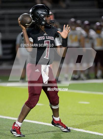 Thumbnail 2 in Fr: Red Mountain vs  Salpointe Catholic photogallery.