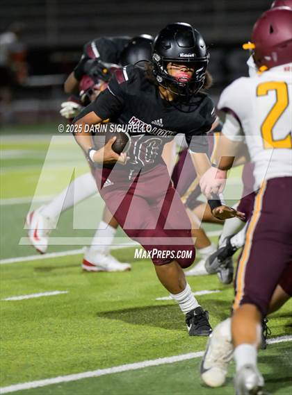 Thumbnail 2 in Fr: Red Mountain vs  Salpointe Catholic photogallery.