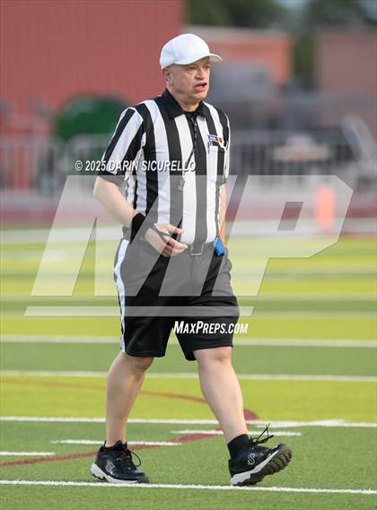 Thumbnail 3 in Fr: Red Mountain vs  Salpointe Catholic photogallery.