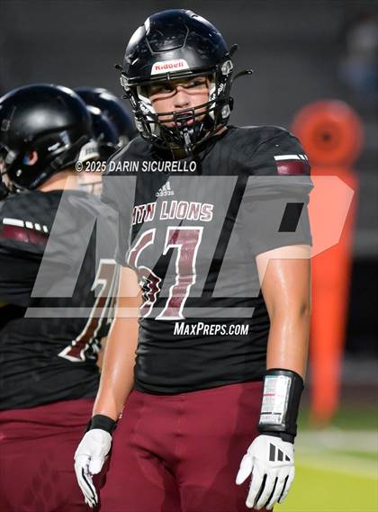 Thumbnail 2 in Fr: Red Mountain vs  Salpointe Catholic photogallery.