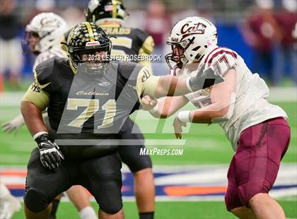 Thumbnail 1 in Calallen vs. Calhoun (UIL 5A Quarterfinal Playoffs) photogallery.