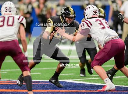 Thumbnail 1 in Calallen vs. Calhoun (UIL 5A Quarterfinal Playoffs) photogallery.
