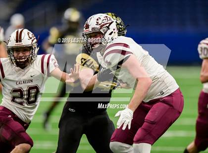 Thumbnail 3 in Calallen vs. Calhoun (UIL 5A Quarterfinal Playoffs) photogallery.