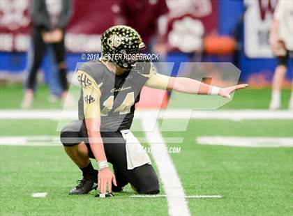Thumbnail 1 in Calallen vs. Calhoun (UIL 5A Quarterfinal Playoffs) photogallery.