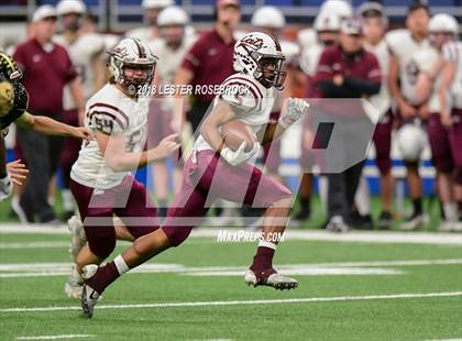 Thumbnail 2 in Calallen vs. Calhoun (UIL 5A Quarterfinal Playoffs) photogallery.