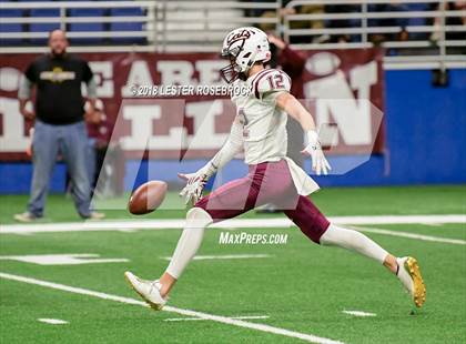 Thumbnail 2 in Calallen vs. Calhoun (UIL 5A Quarterfinal Playoffs) photogallery.