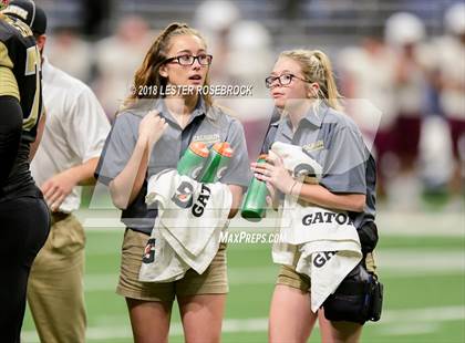 Thumbnail 2 in Calallen vs. Calhoun (UIL 5A Quarterfinal Playoffs) photogallery.