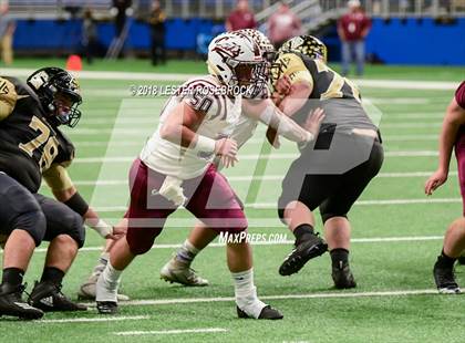 Thumbnail 3 in Calallen vs. Calhoun (UIL 5A Quarterfinal Playoffs) photogallery.