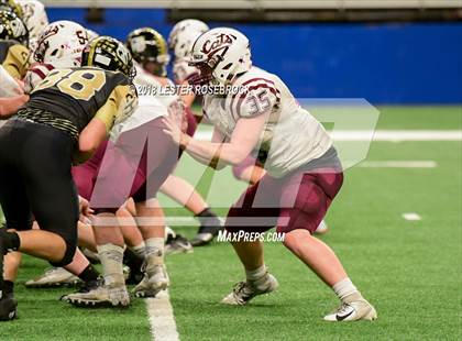 Thumbnail 3 in Calallen vs. Calhoun (UIL 5A Quarterfinal Playoffs) photogallery.
