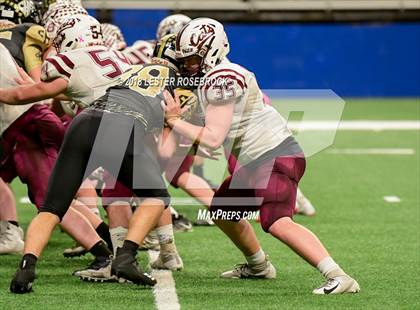 Thumbnail 1 in Calallen vs. Calhoun (UIL 5A Quarterfinal Playoffs) photogallery.