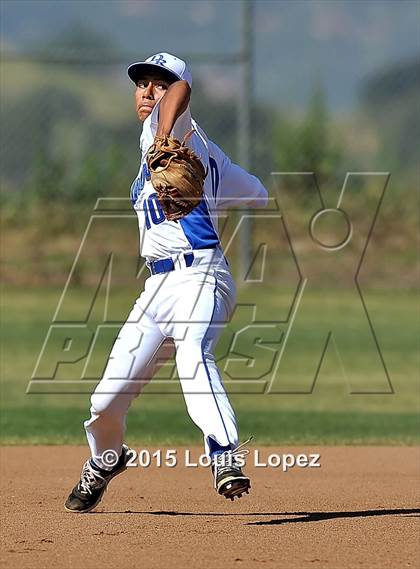 Thumbnail 2 in Charter Oak @ Diamond Ranch photogallery.