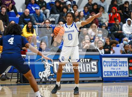 Thumbnail 3 in Aquinas vs. Culver City (CIF SS Division 2AA Round 2) photogallery.