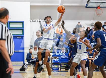 Thumbnail 1 in Aquinas vs. Culver City (CIF SS Division 2AA Round 2) photogallery.