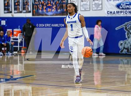 Thumbnail 1 in Aquinas vs. Culver City (CIF SS Division 2AA Round 2) photogallery.