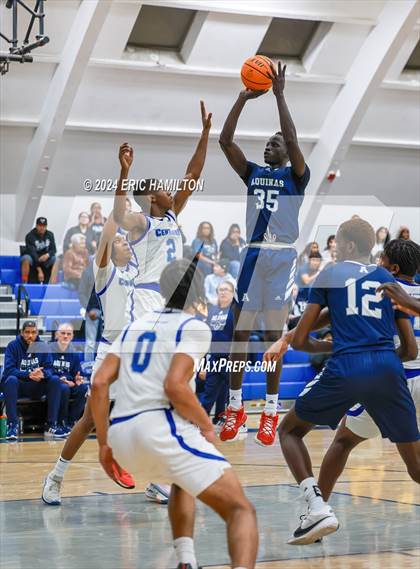 Thumbnail 2 in Aquinas vs. Culver City (CIF SS Division 2AA Round 2) photogallery.