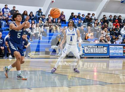 Thumbnail 2 in Aquinas vs. Culver City (CIF SS Division 2AA Round 2) photogallery.
