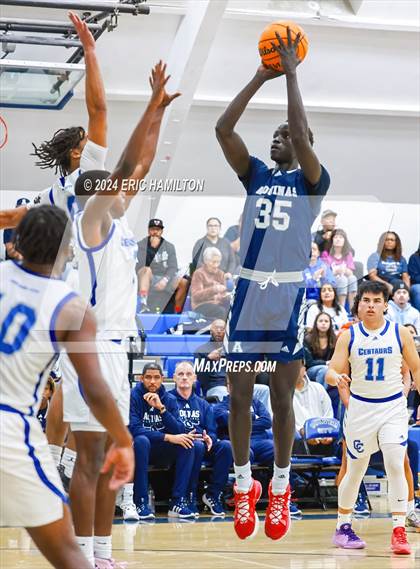 Thumbnail 2 in Aquinas vs. Culver City (CIF SS Division 2AA Round 2) photogallery.