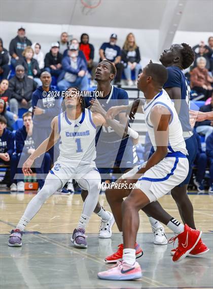 Thumbnail 3 in Aquinas vs. Culver City (CIF SS Division 2AA Round 2) photogallery.