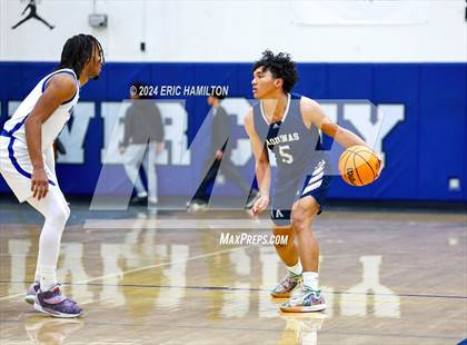 Thumbnail 3 in Aquinas vs. Culver City (CIF SS Division 2AA Round 2) photogallery.