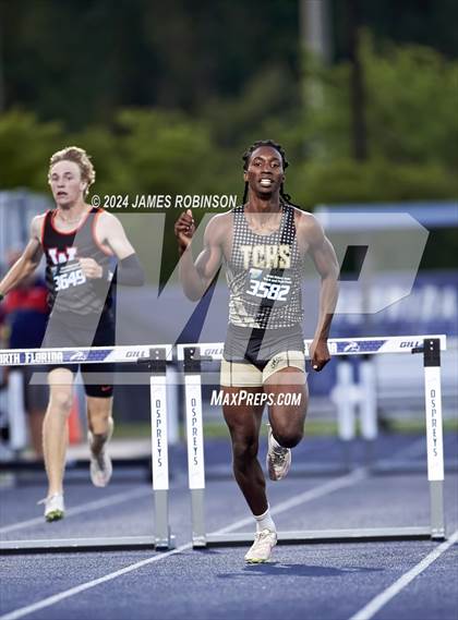Thumbnail 2 in FHSAA 4A Finals (400 Meter Hurdles) photogallery.