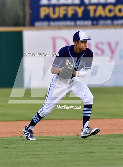 Thumbnail 3 in Johnson vs Calallen (San Antonio Classic) photogallery.