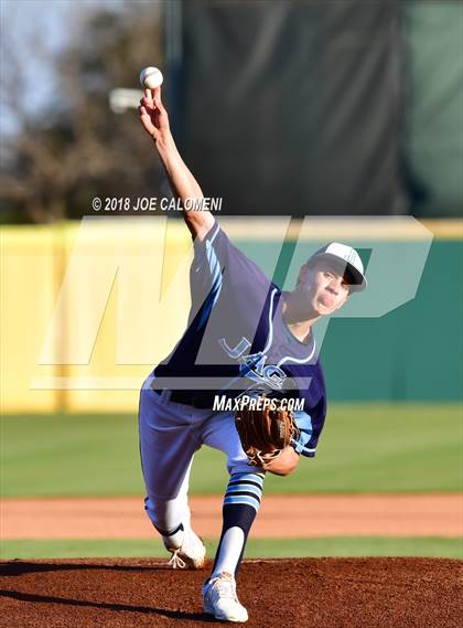 Thumbnail 1 in Johnson vs Calallen (San Antonio Classic) photogallery.