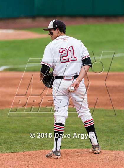 Thumbnail 2 in Spanish Fork vs. Maple Mountain (UHSAA 4A Championship) photogallery.