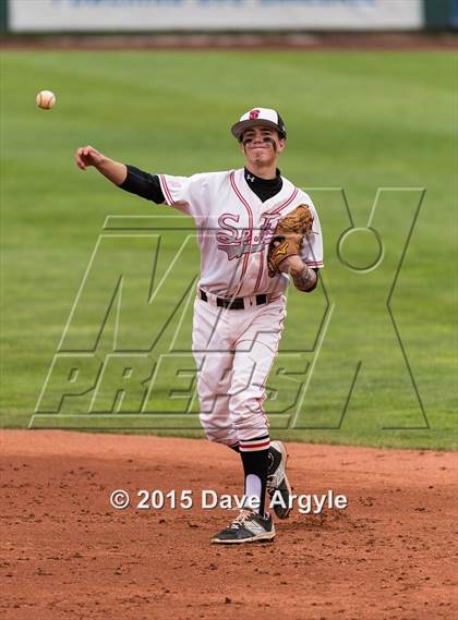 Thumbnail 3 in Spanish Fork vs. Maple Mountain (UHSAA 4A Championship) photogallery.
