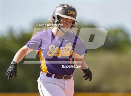 Thumbnail 3 in South Broward @ South Plantation photogallery.