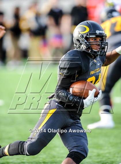 Thumbnail 1 in Skyline vs. Klein Oak (UIL 6A Division I Region II Quarterfinal) photogallery.