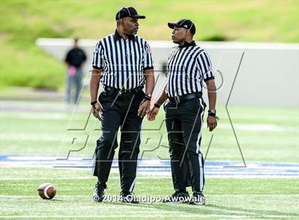 Thumbnail 2 in Skyline vs. Klein Oak (UIL 6A Division I Region II Quarterfinal) photogallery.