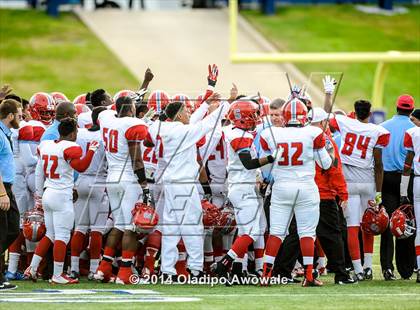 Thumbnail 2 in Skyline vs. Klein Oak (UIL 6A Division I Region II Quarterfinal) photogallery.
