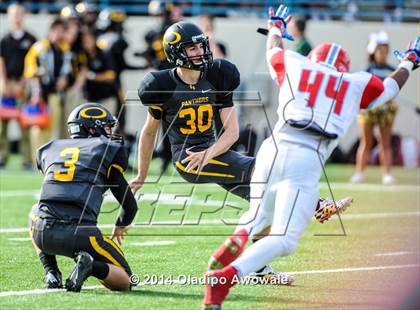 Thumbnail 3 in Skyline vs. Klein Oak (UIL 6A Division I Region II Quarterfinal) photogallery.