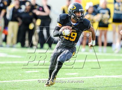Thumbnail 1 in Skyline vs. Klein Oak (UIL 6A Division I Region II Quarterfinal) photogallery.
