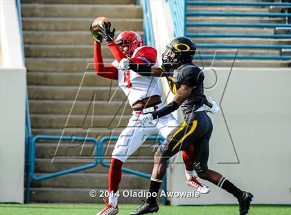Thumbnail 3 in Skyline vs. Klein Oak (UIL 6A Division I Region II Quarterfinal) photogallery.